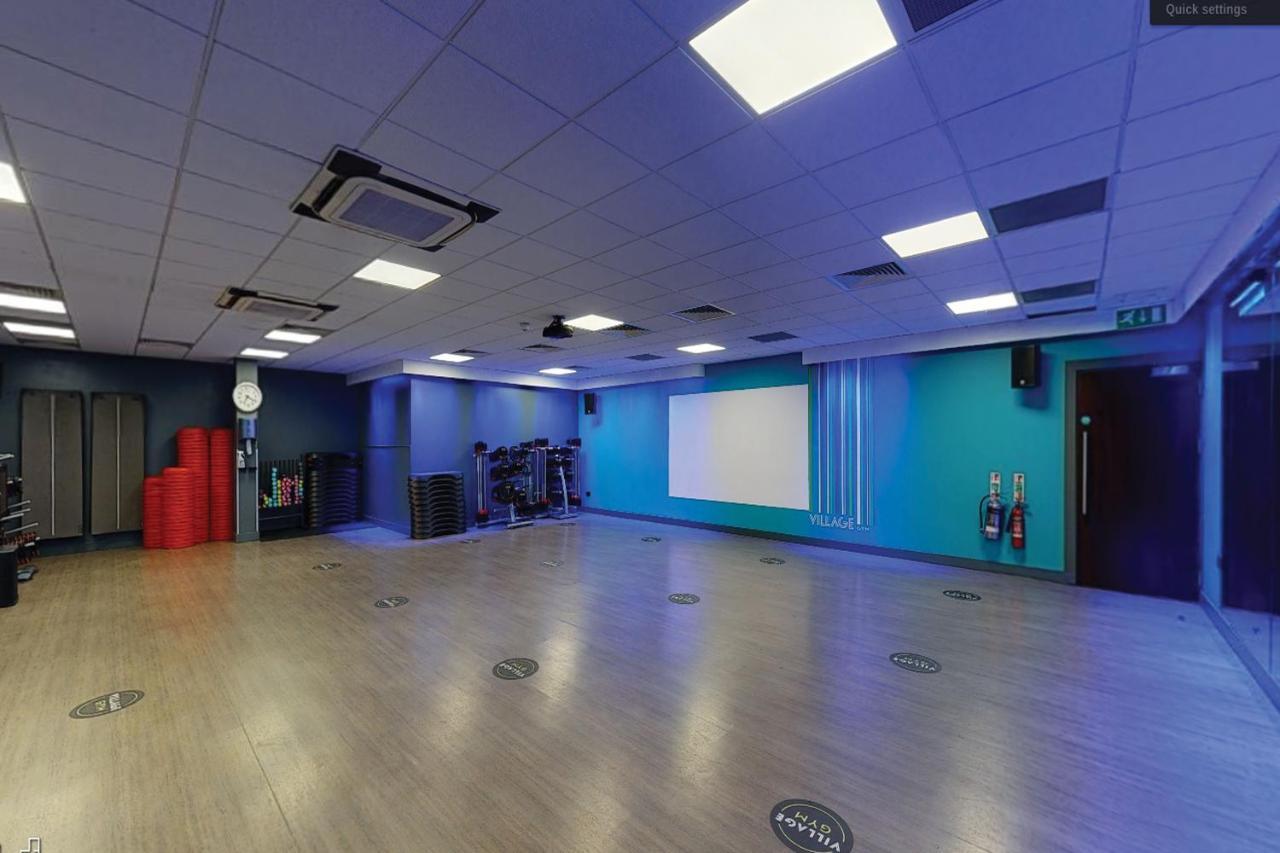 Village Hotel Solihull Esterno foto