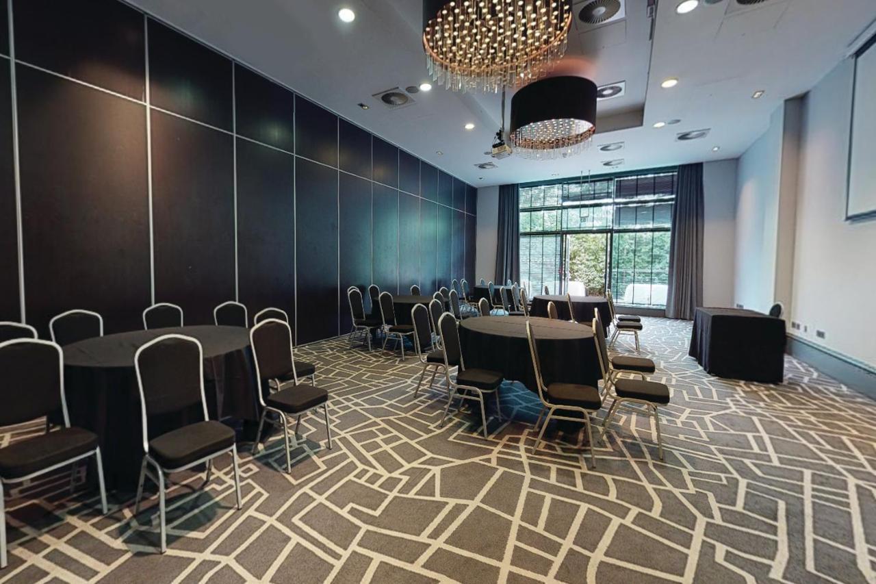 Village Hotel Solihull Esterno foto