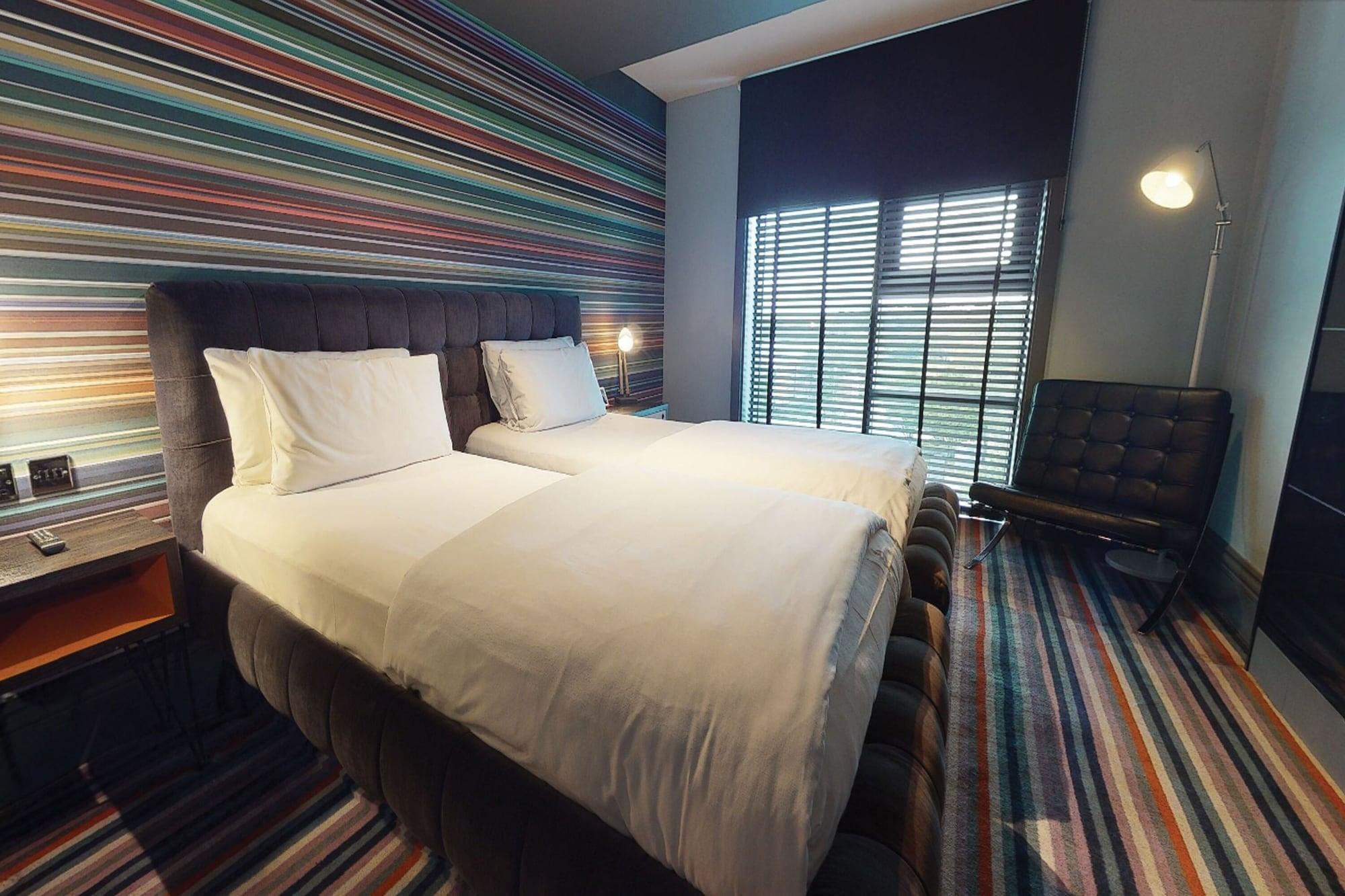 Village Hotel Solihull Esterno foto
