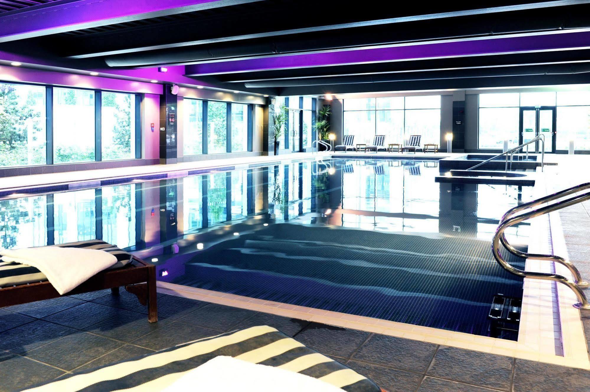 Village Hotel Solihull Esterno foto